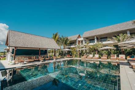 Piscine de la résidence du domaine grand baie à l'Île Maurice, résidence ile maurice, location appartements longue durée